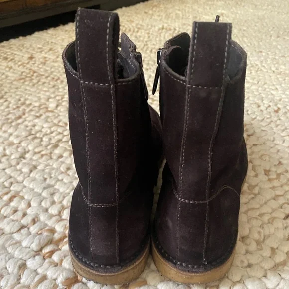 Bottega Veneta Suede Chelsea Boots Sz 9 1/2 US,41 1/2 EU Zipper Side